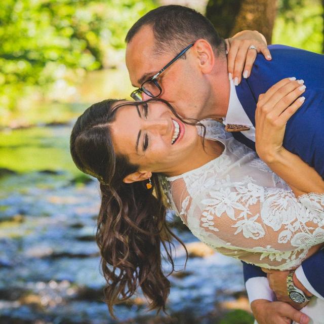 Marie & Damien, Domaine du Val de Sorne - Vernantois — photographe de mariage